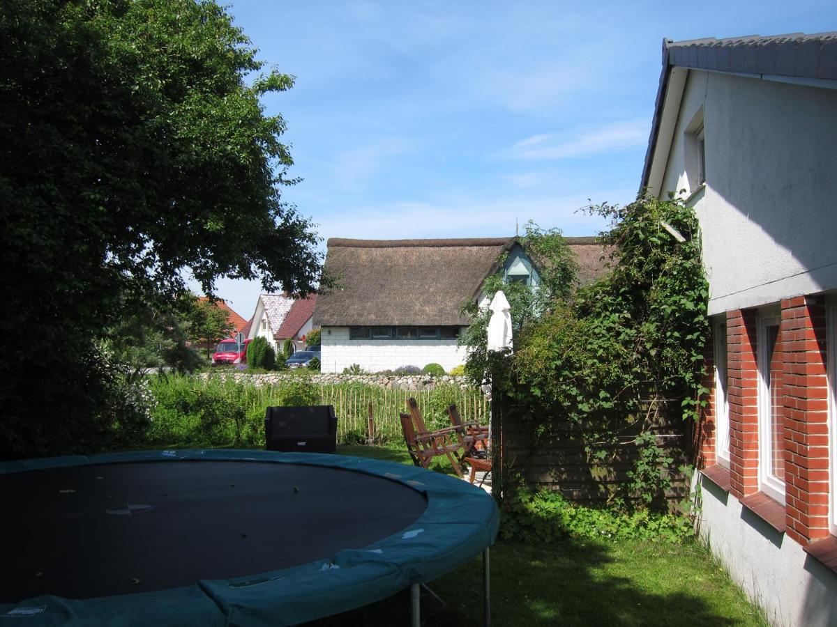 Ferienhaus In Buesumer Deichhausen - Buesum An Der Nordsee Fuer Bis Zu 9 Personen Villa Exterior foto