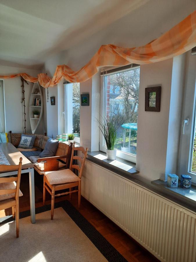 Ferienhaus In Buesumer Deichhausen - Buesum An Der Nordsee Fuer Bis Zu 9 Personen Exterior foto